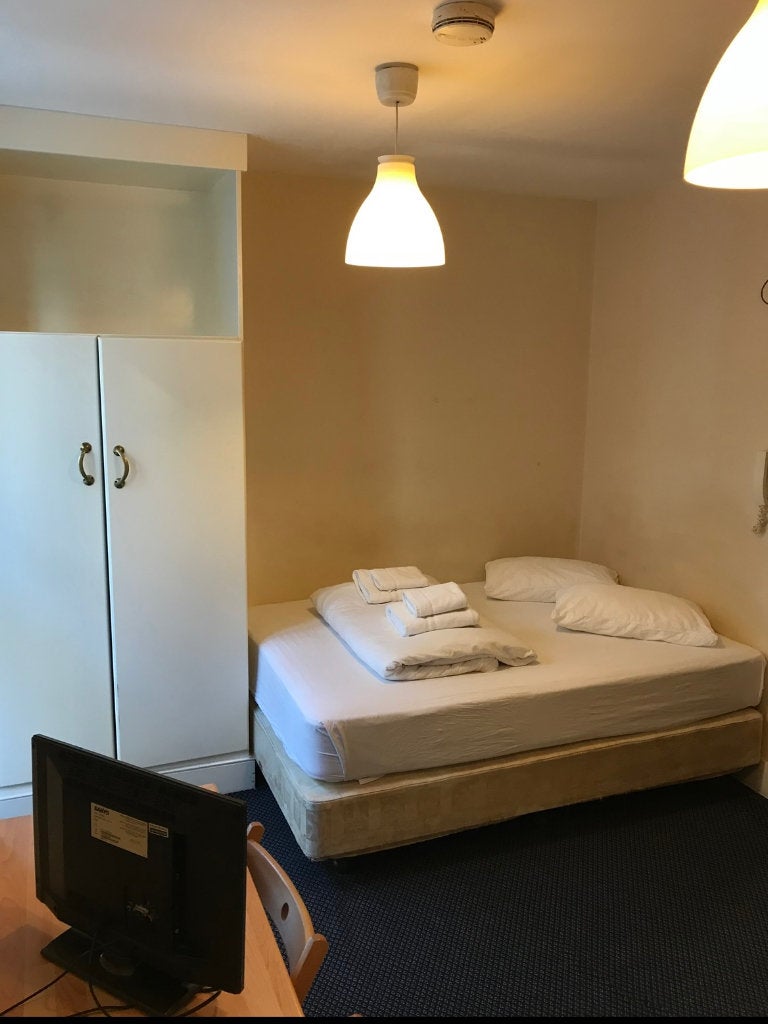 Flat Glenloch Road in Greater London