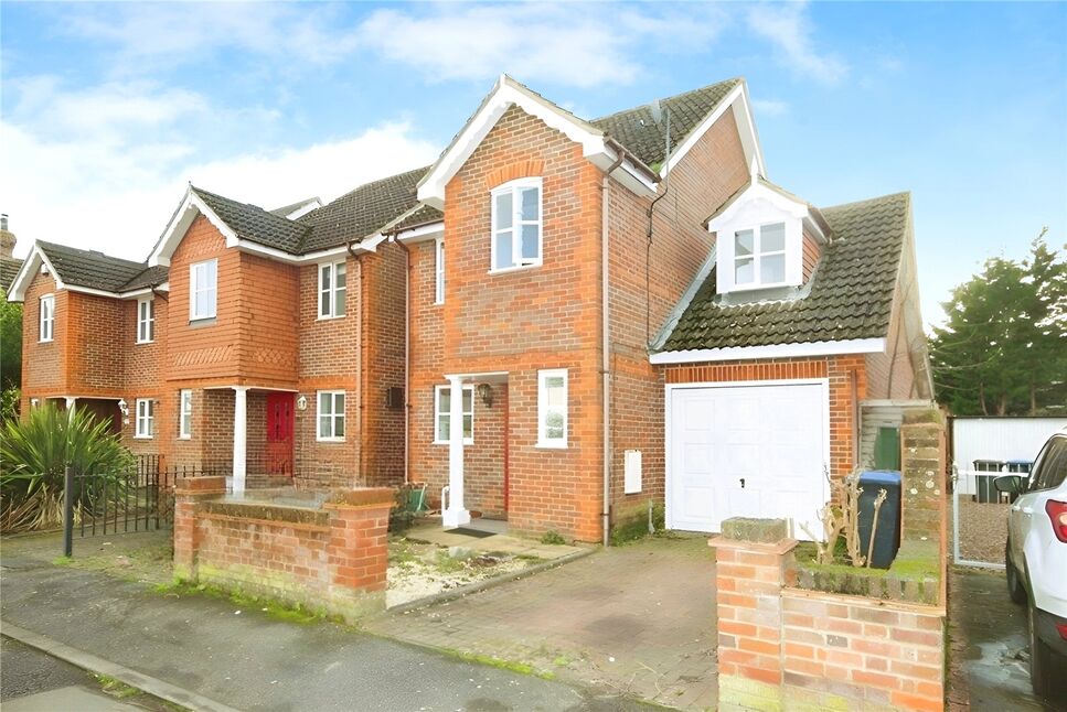 House King's Road in Borough of Runnymede
