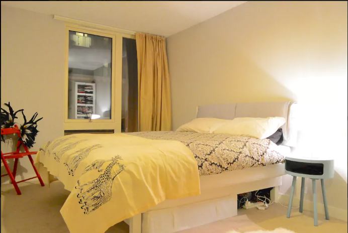 Flat Robsart Street in Greater London