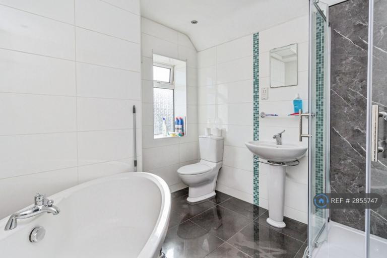 Room Marston Road in Stafford