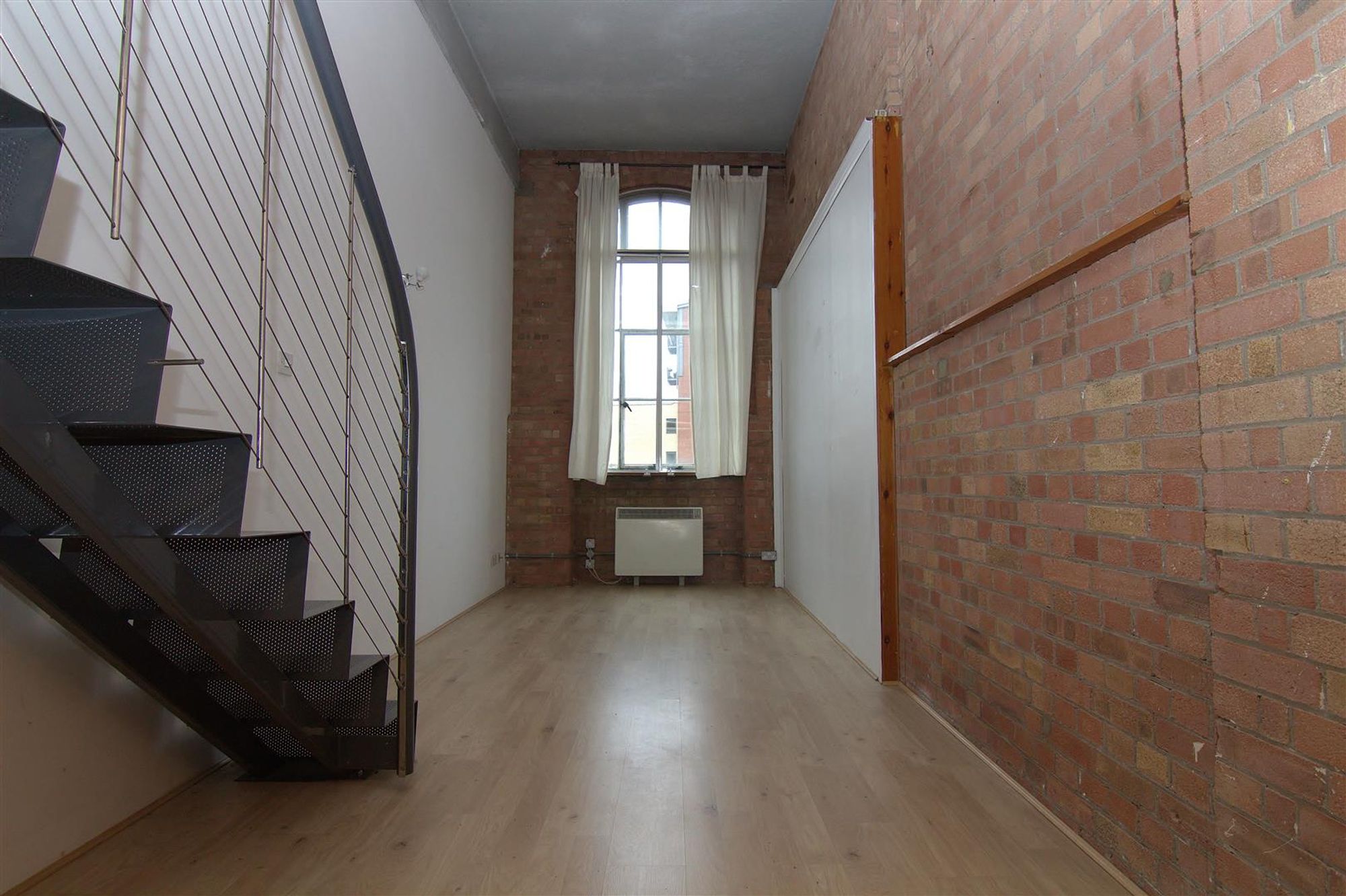Flat Fairfield Road in Greater London