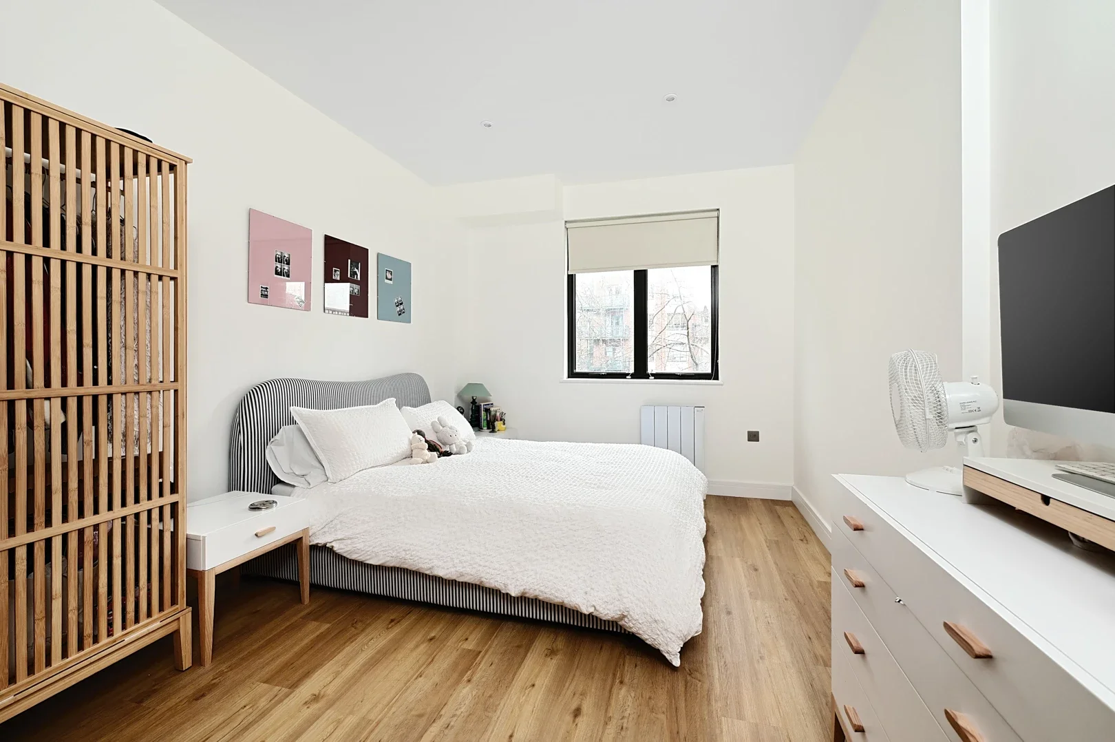 Flat Farnborough Road in Rushmoor