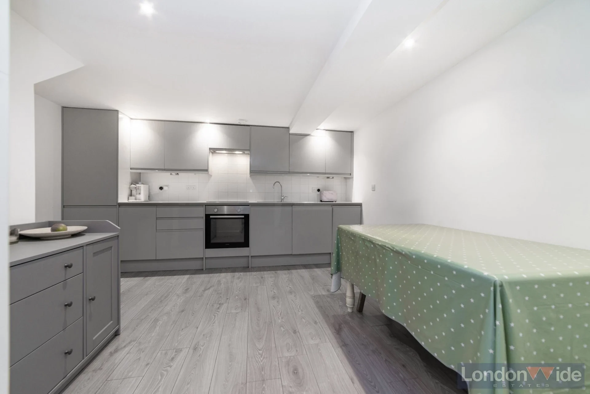 Flat Shirland Road in City of Westminster