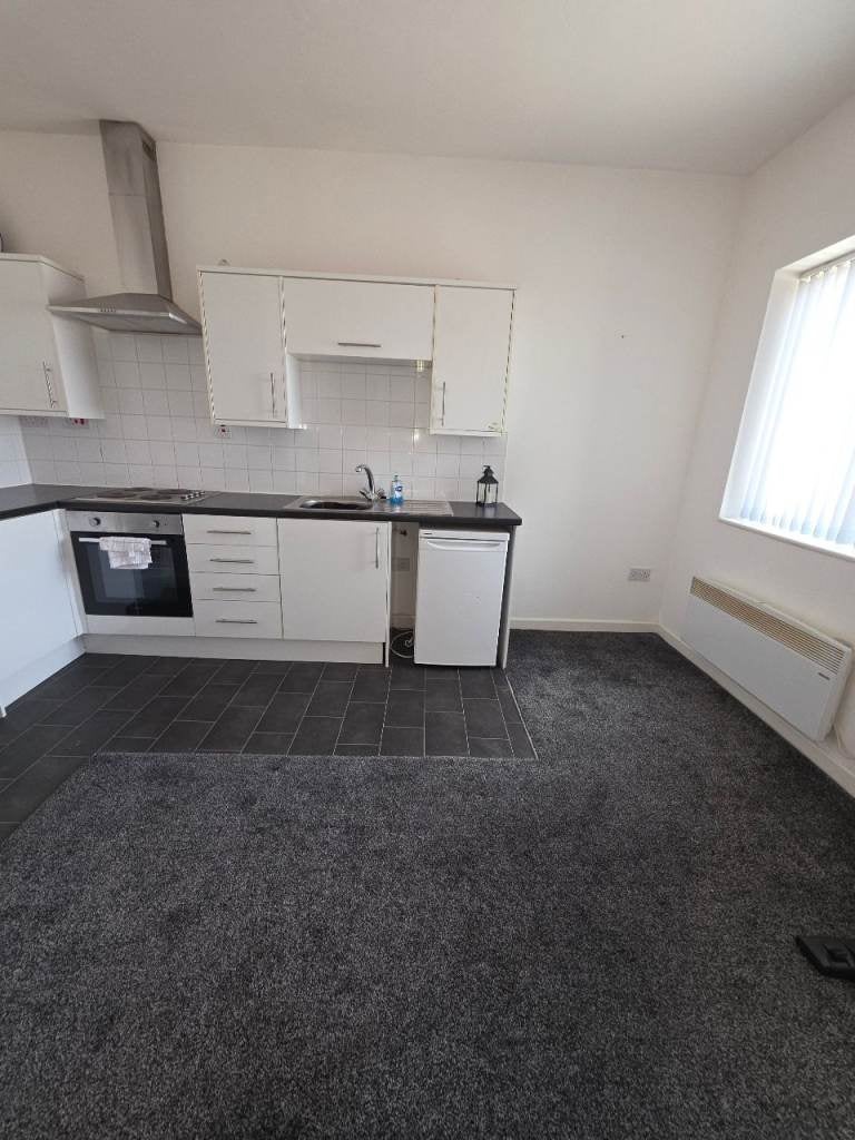 Flat Liverpool Road in Salford