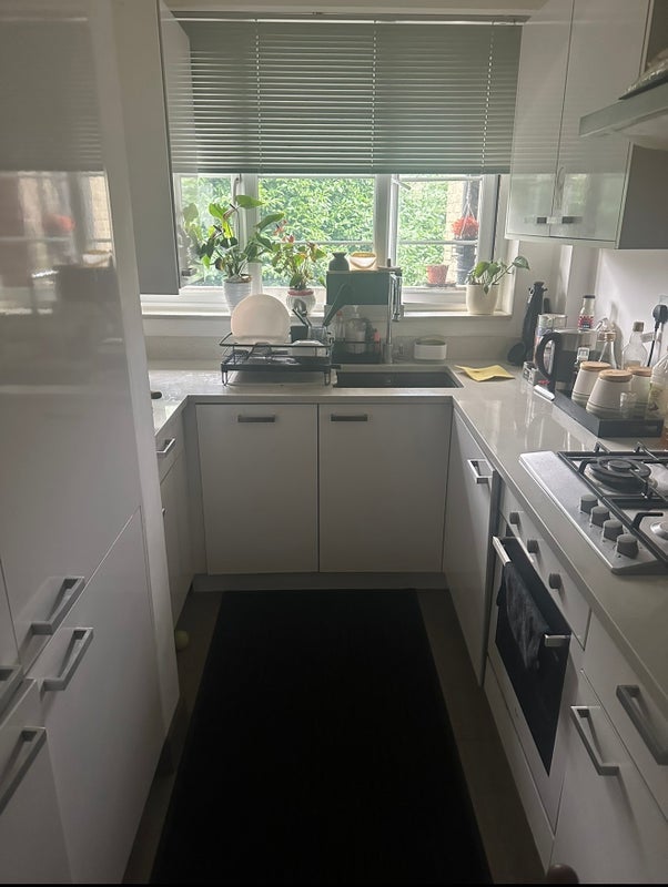 Room Waverley Grove in Greater London