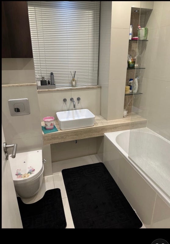 Room Waverley Grove in Greater London