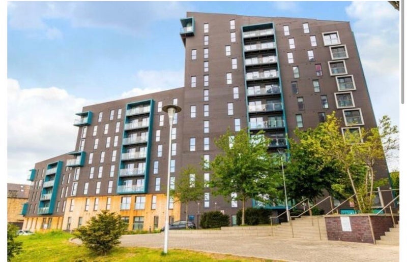 Room Bouverie Court in Leeds