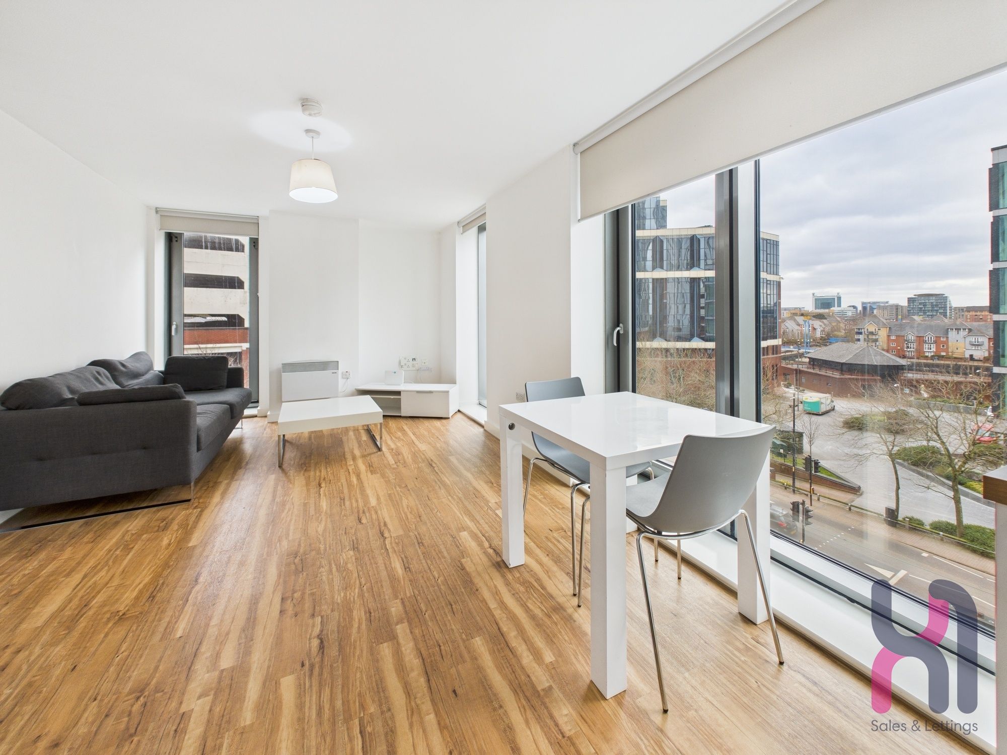 Flat Michigan Avenue in Salford