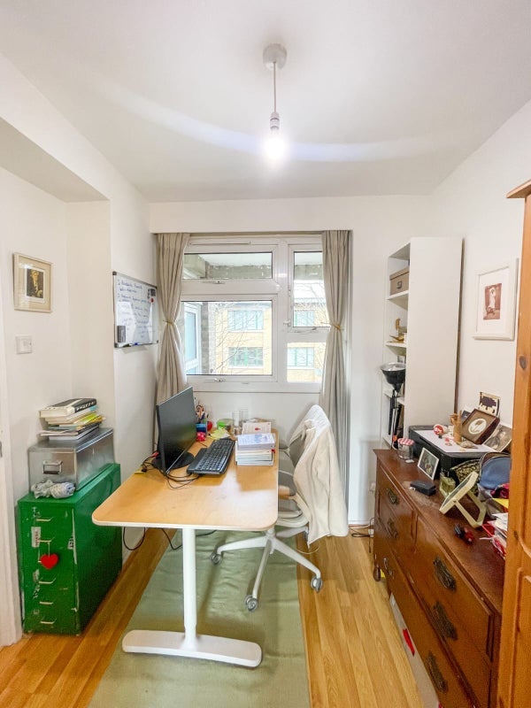 Room Mansford Street in Greater London