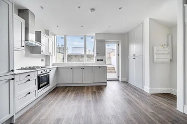 House Fransfield Grove in Greater London