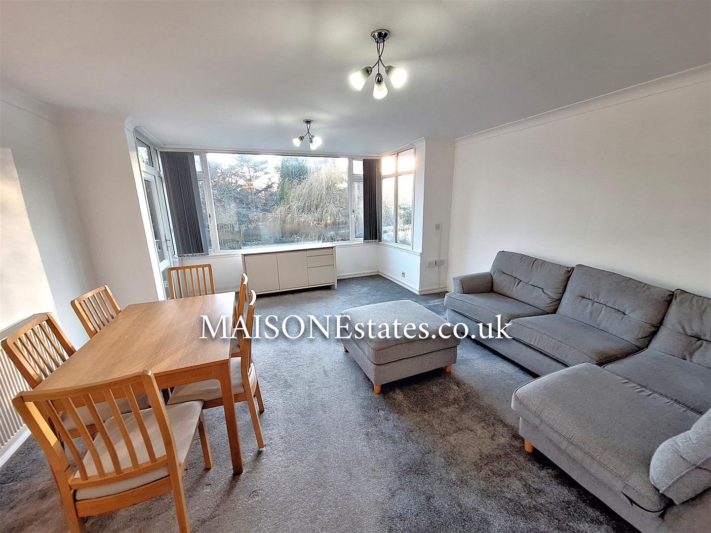 Flat Pinewood Grove in Coventry