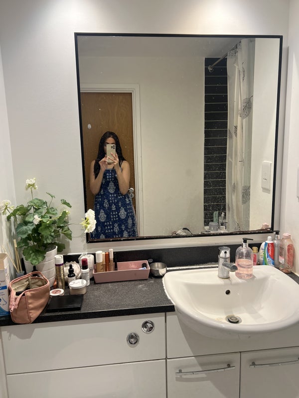 Room Blackwall Way in Greater London