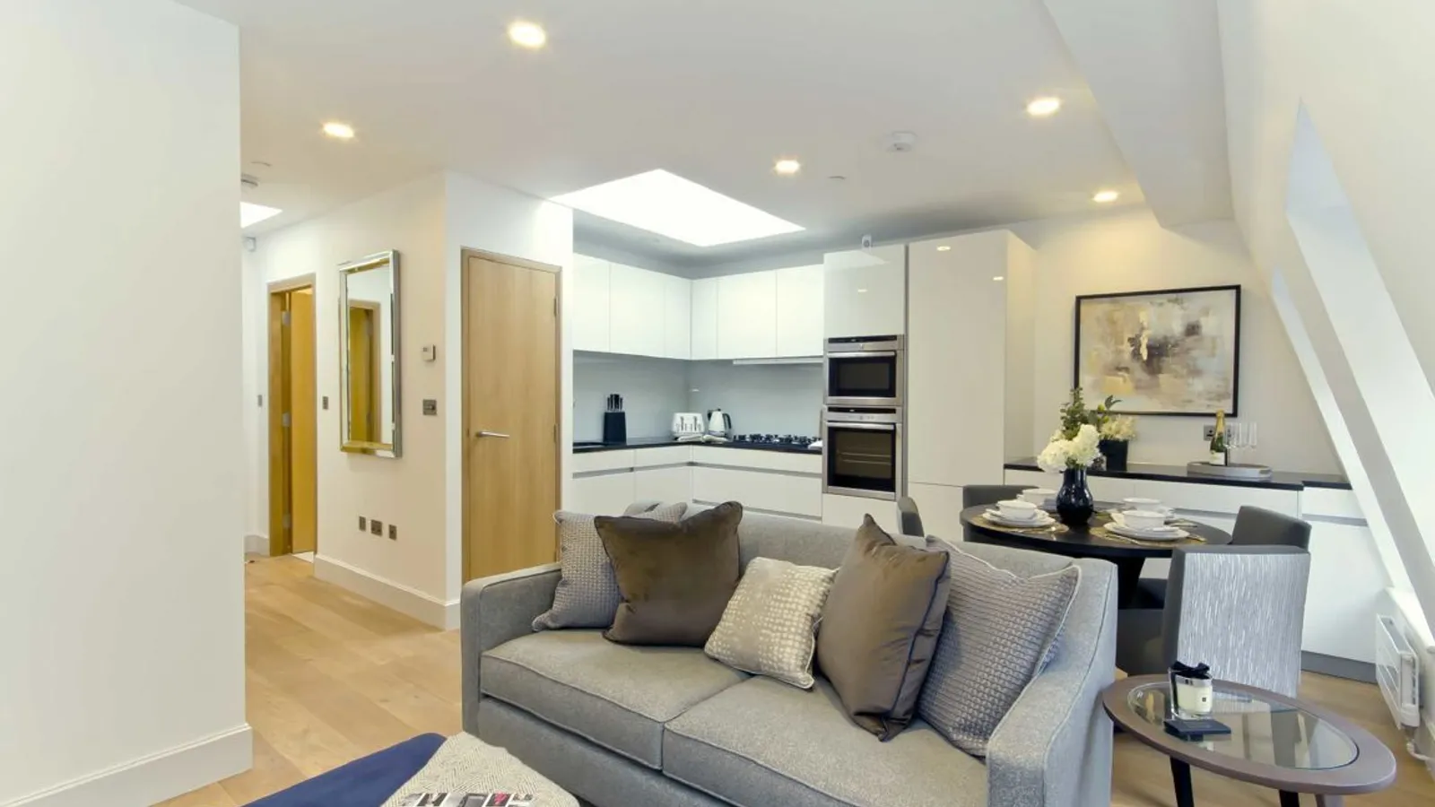 Flat Bruton Street in City of Westminster