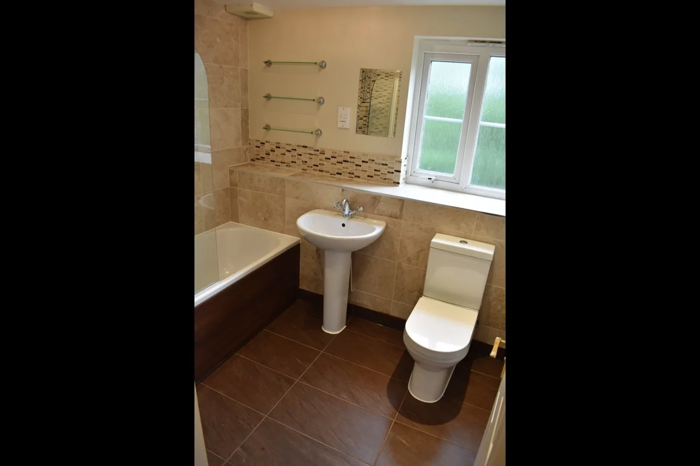 Flat Corfe Close in Hertsmere