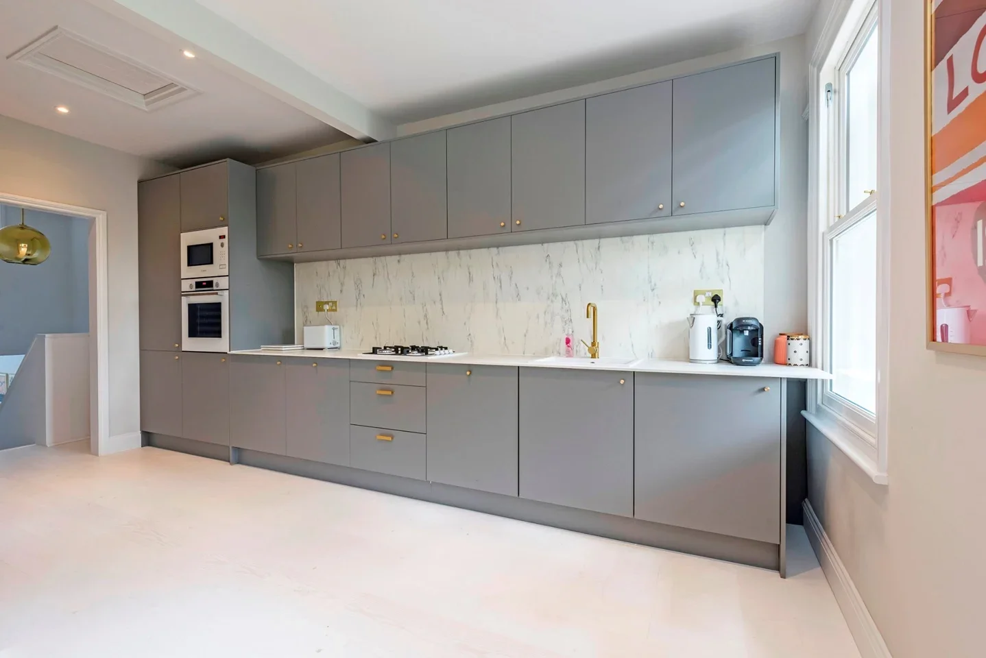 Flat Josephine Avenue in Greater London