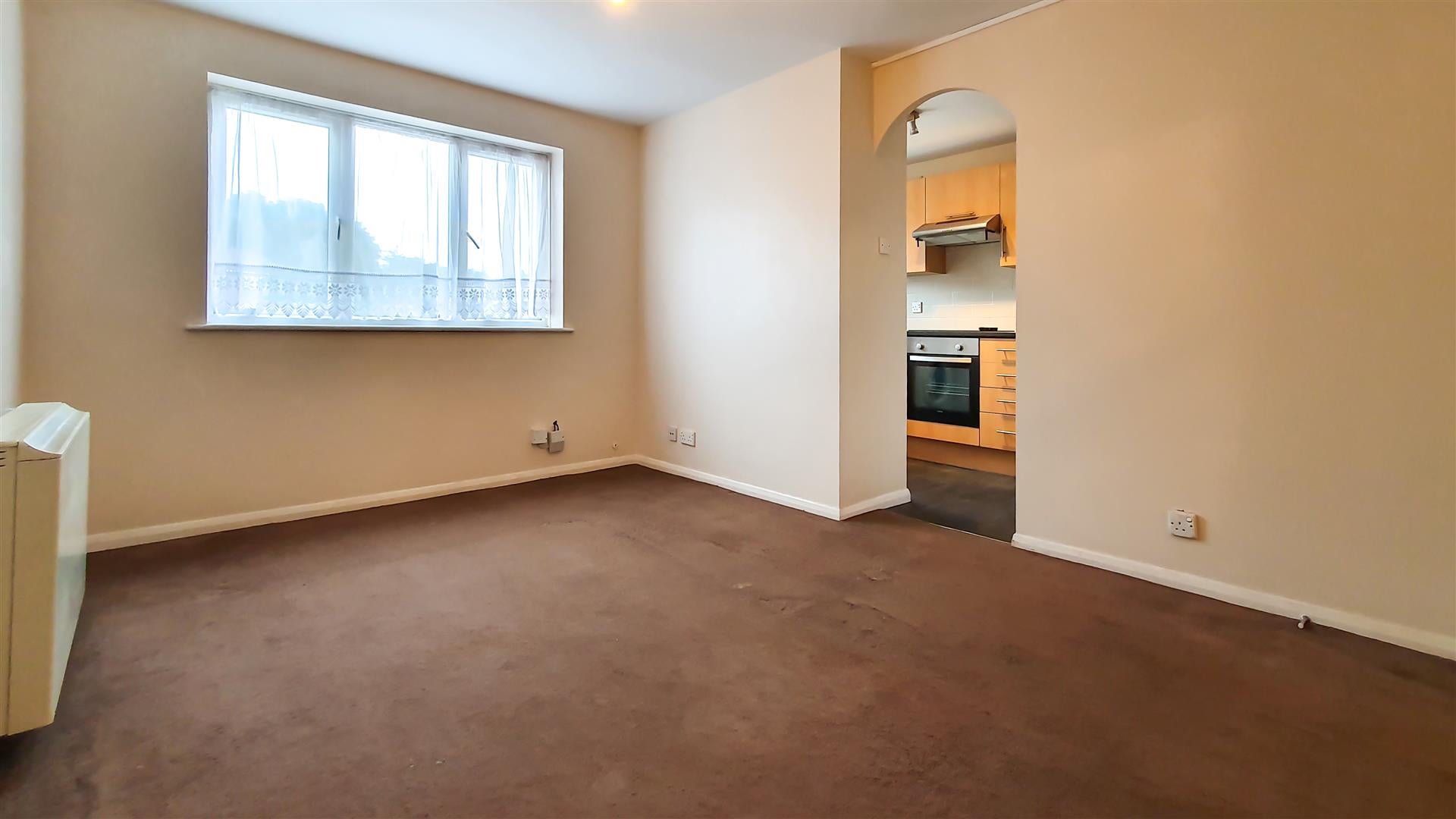 Flat Dehavilland Close in Greater London