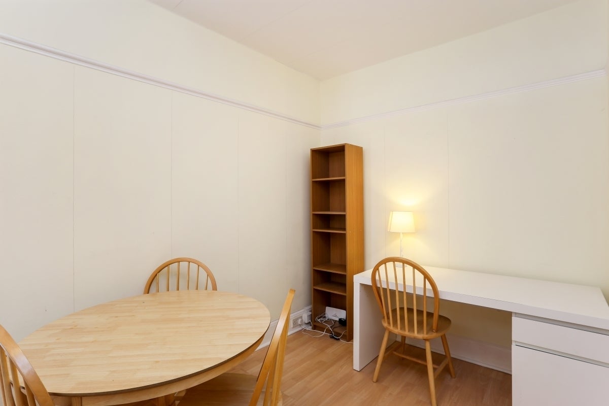 Flat Finchley Road in Greater London