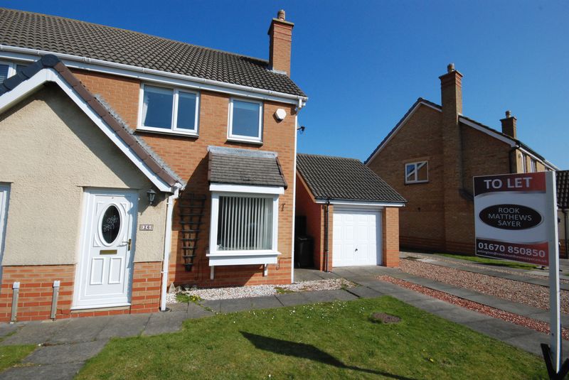 House Cotswold Drive in Ashington