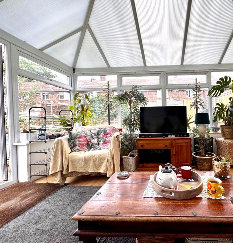 Room Redbridge Grove in Havant