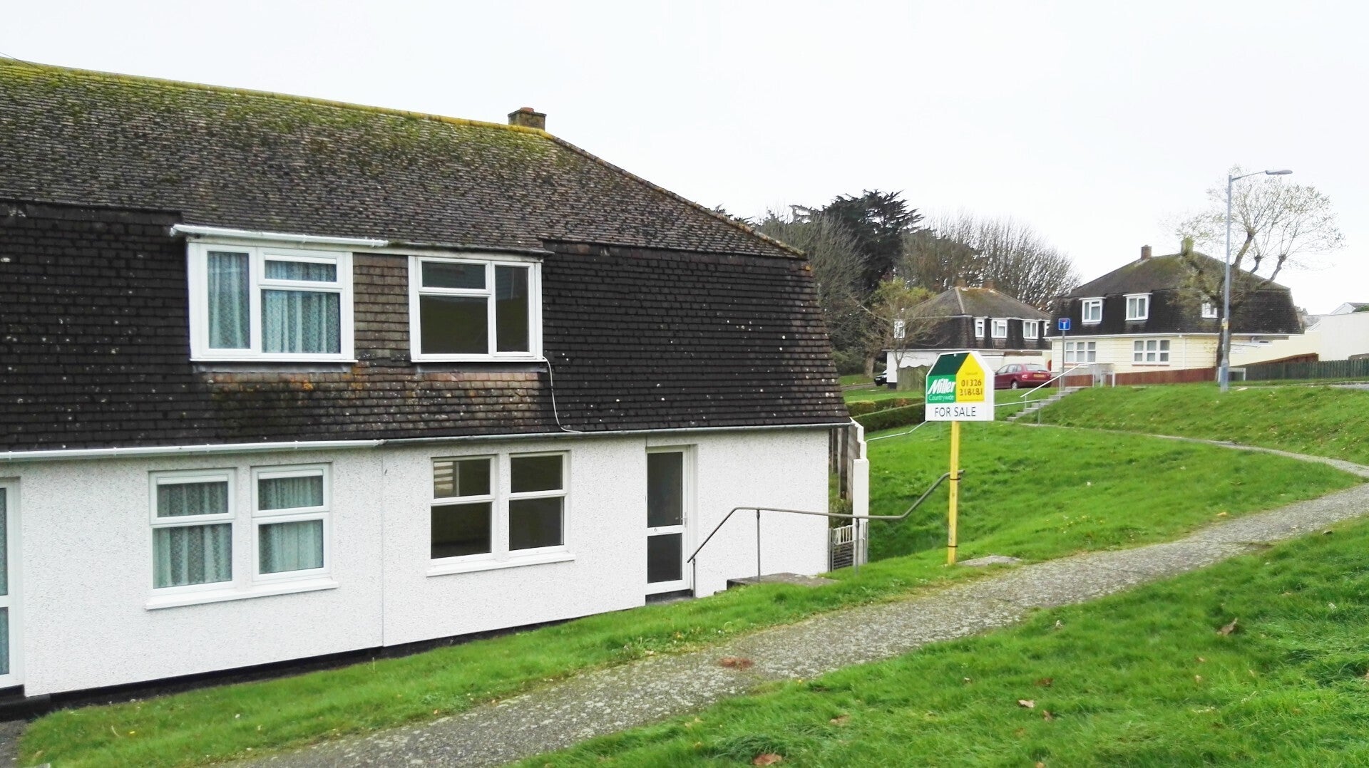 House Acacia Road in Falmouth