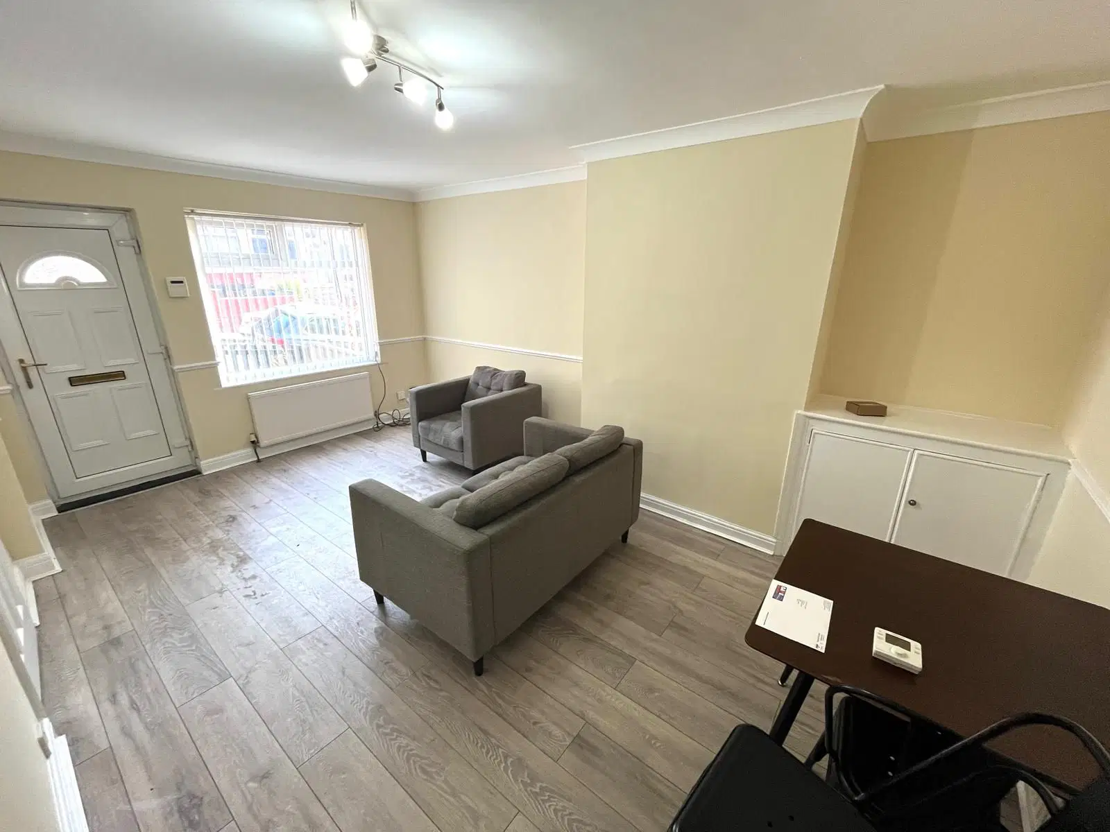 Flat Kirkstall Road in Leeds
