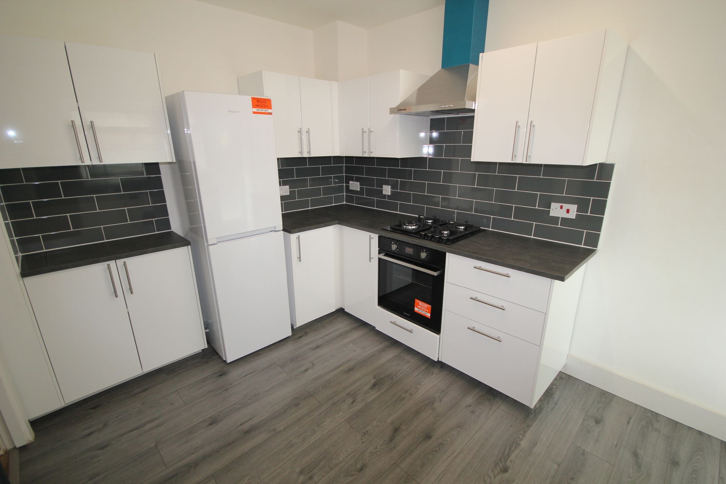Flat Masons Avenue in Greater London
