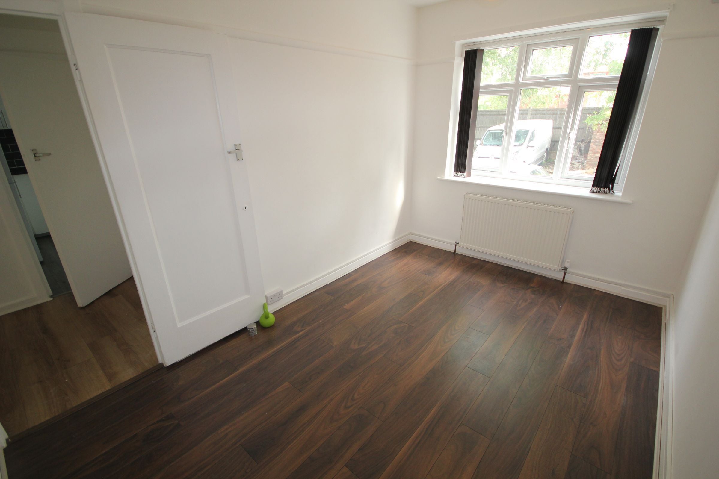 Flat Masons Avenue in Greater London
