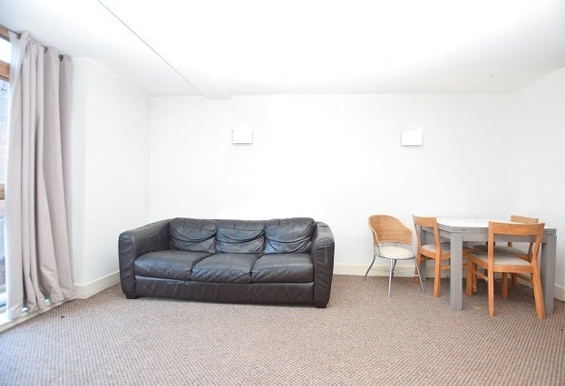 Flat Rockingham Street in Sheffield