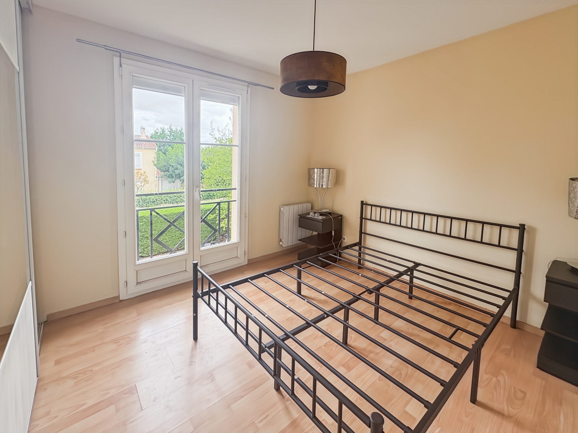 Appartement Place des Lilas à Villeneuve-Tolosane