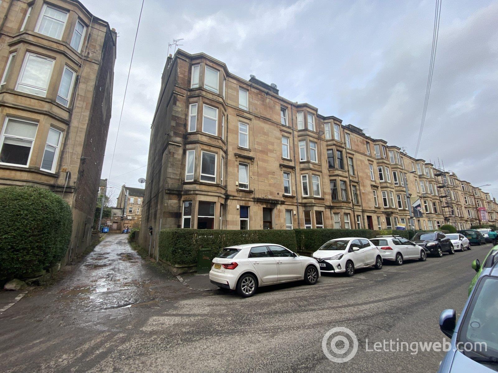 Flat Deanston Drive in Glasgow