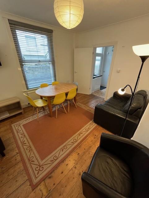 Room Kingsley Road in Plymouth