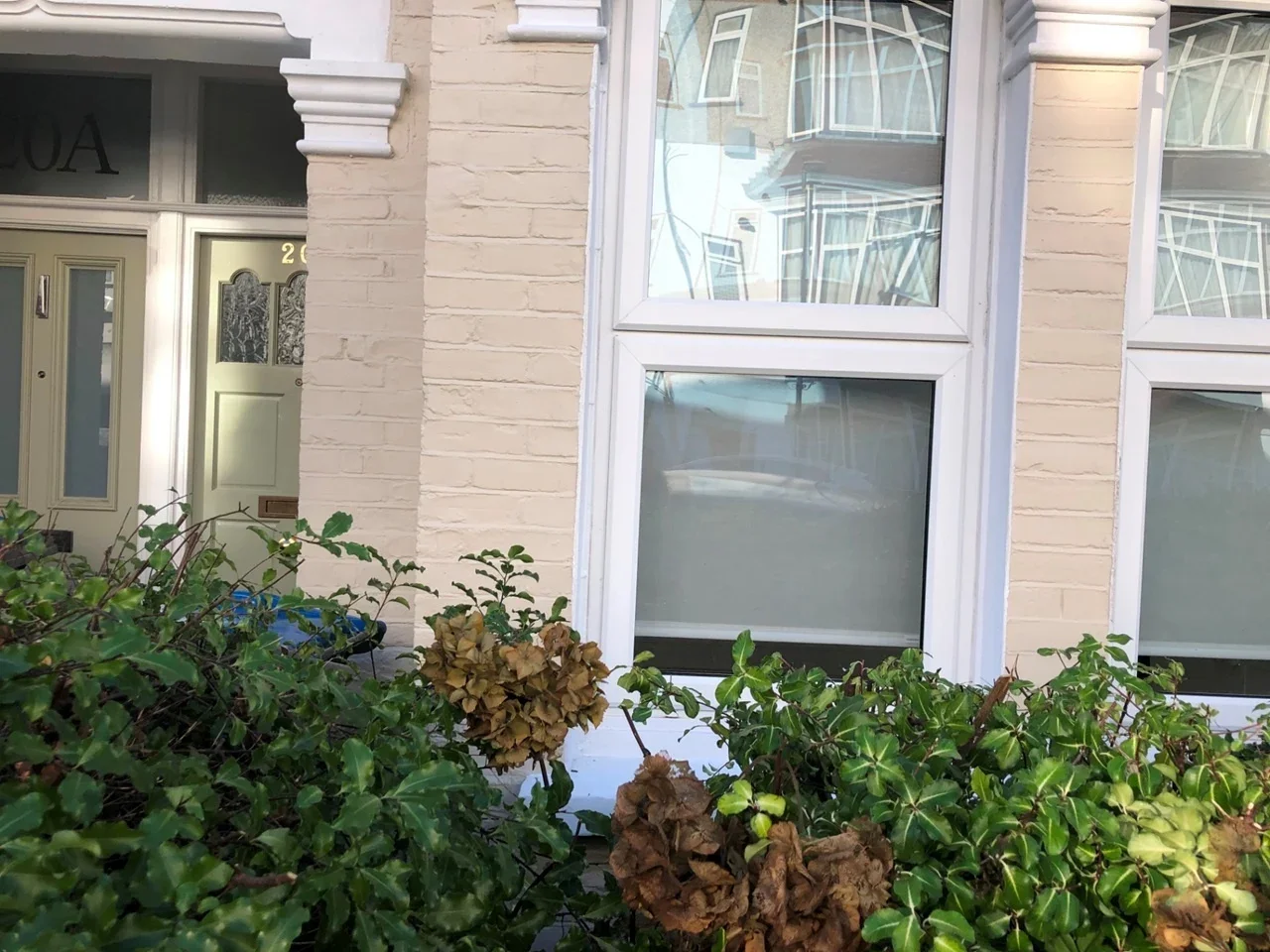 Flat Grenfell Road in Greater London