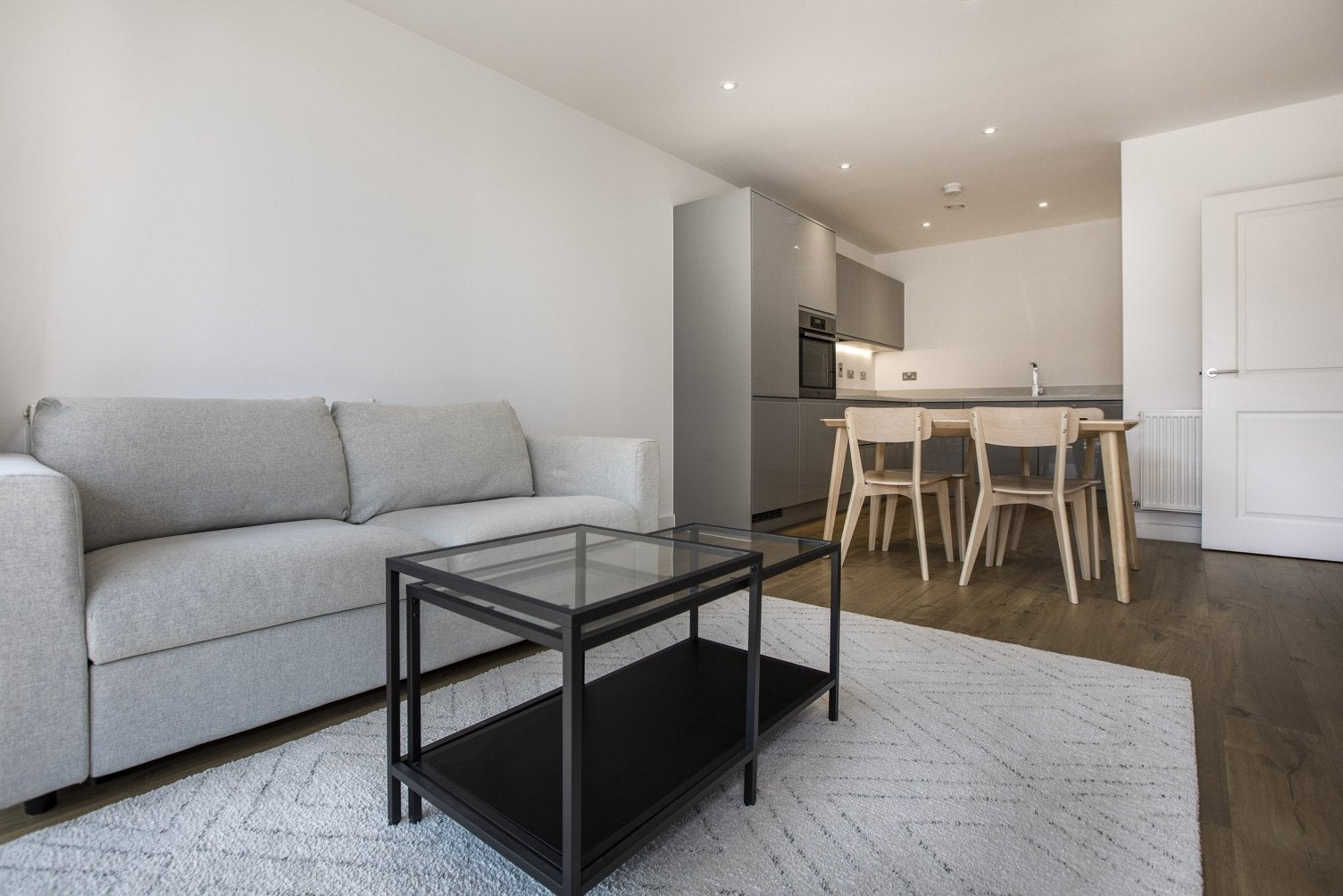 Flat Hatcham Street in Greater London