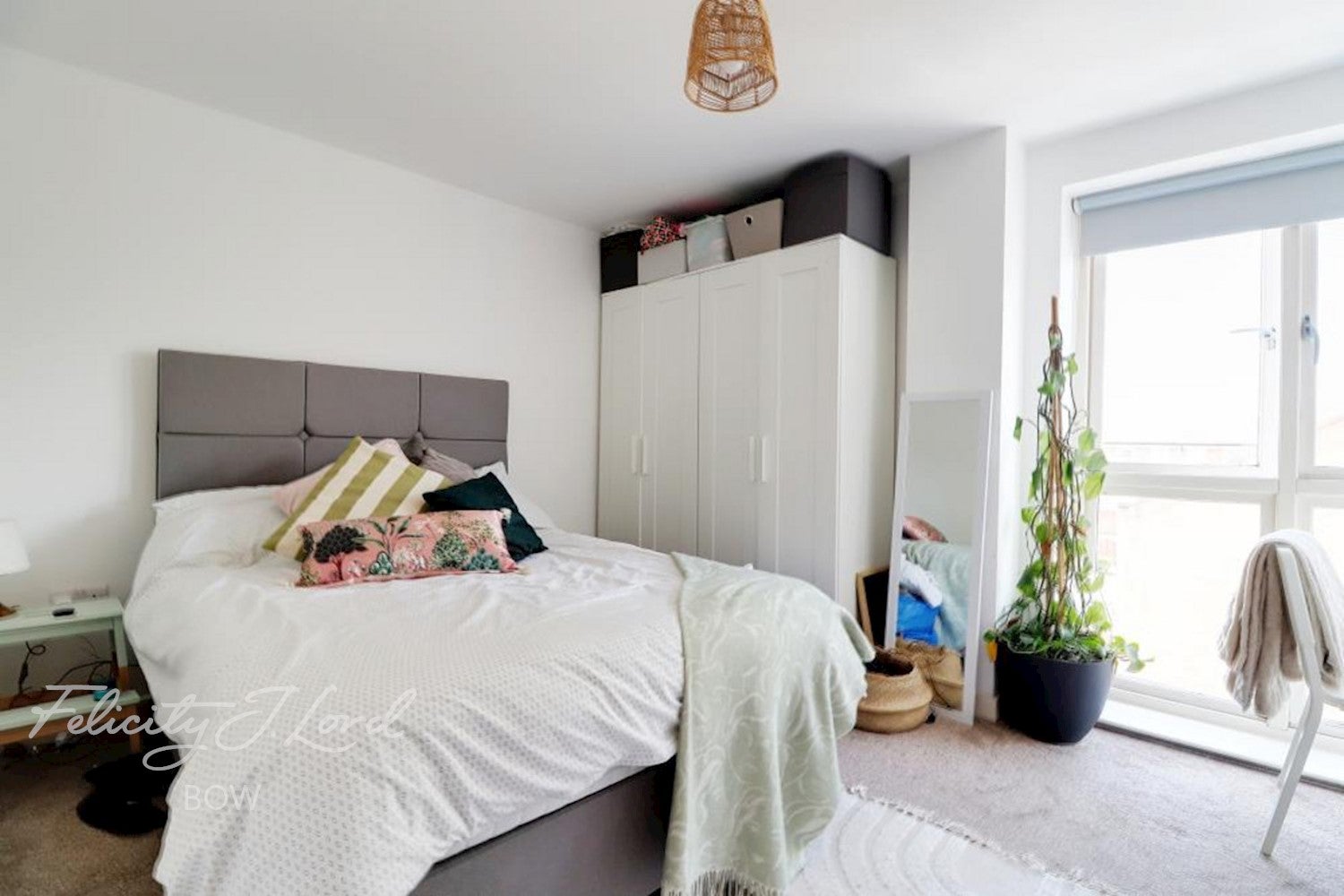 Flat Tredegar Road in Greater London