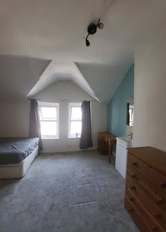 Room Saint Michael's Road in Bournemouth