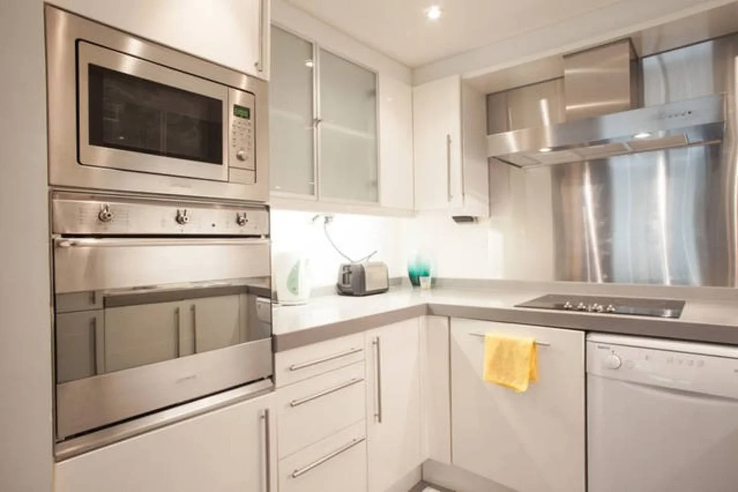 Flat Cassilis Road in Greater London