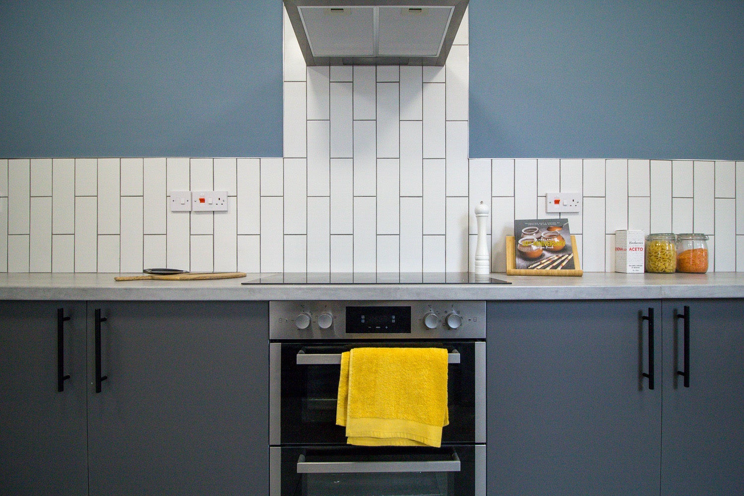 Flat Westcotes Drive in Leicester