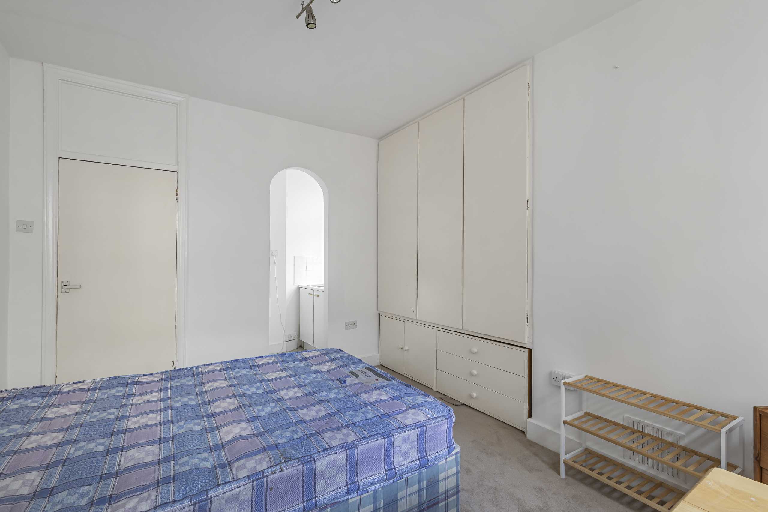 Flat Tavistock Place in Greater London