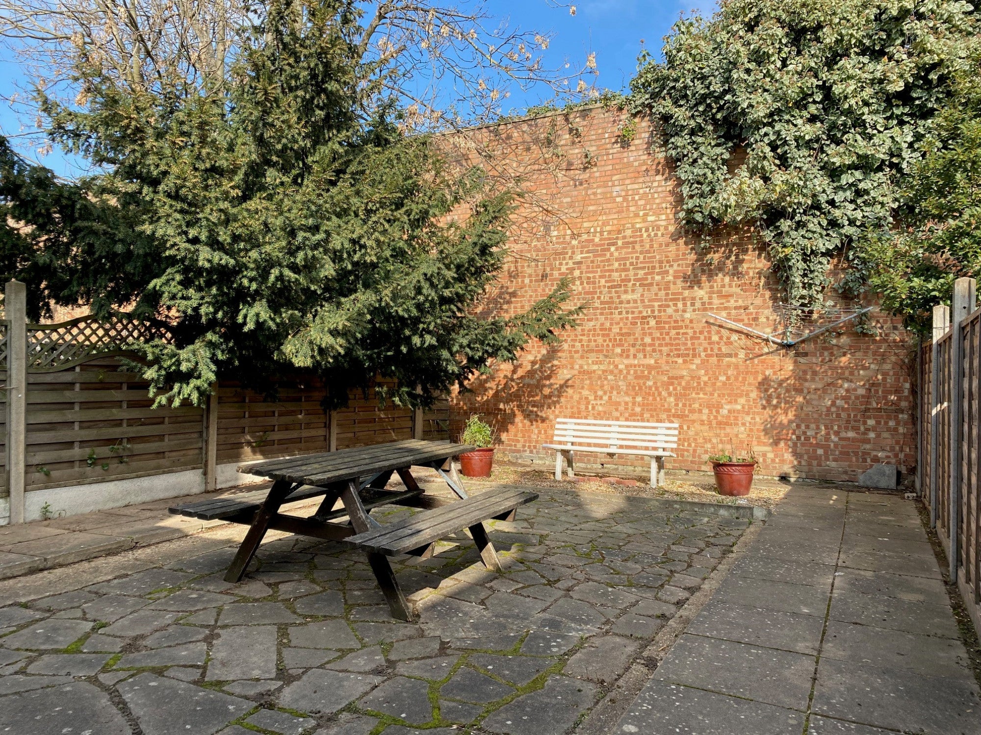Room Whitehall Gardens in Greater London