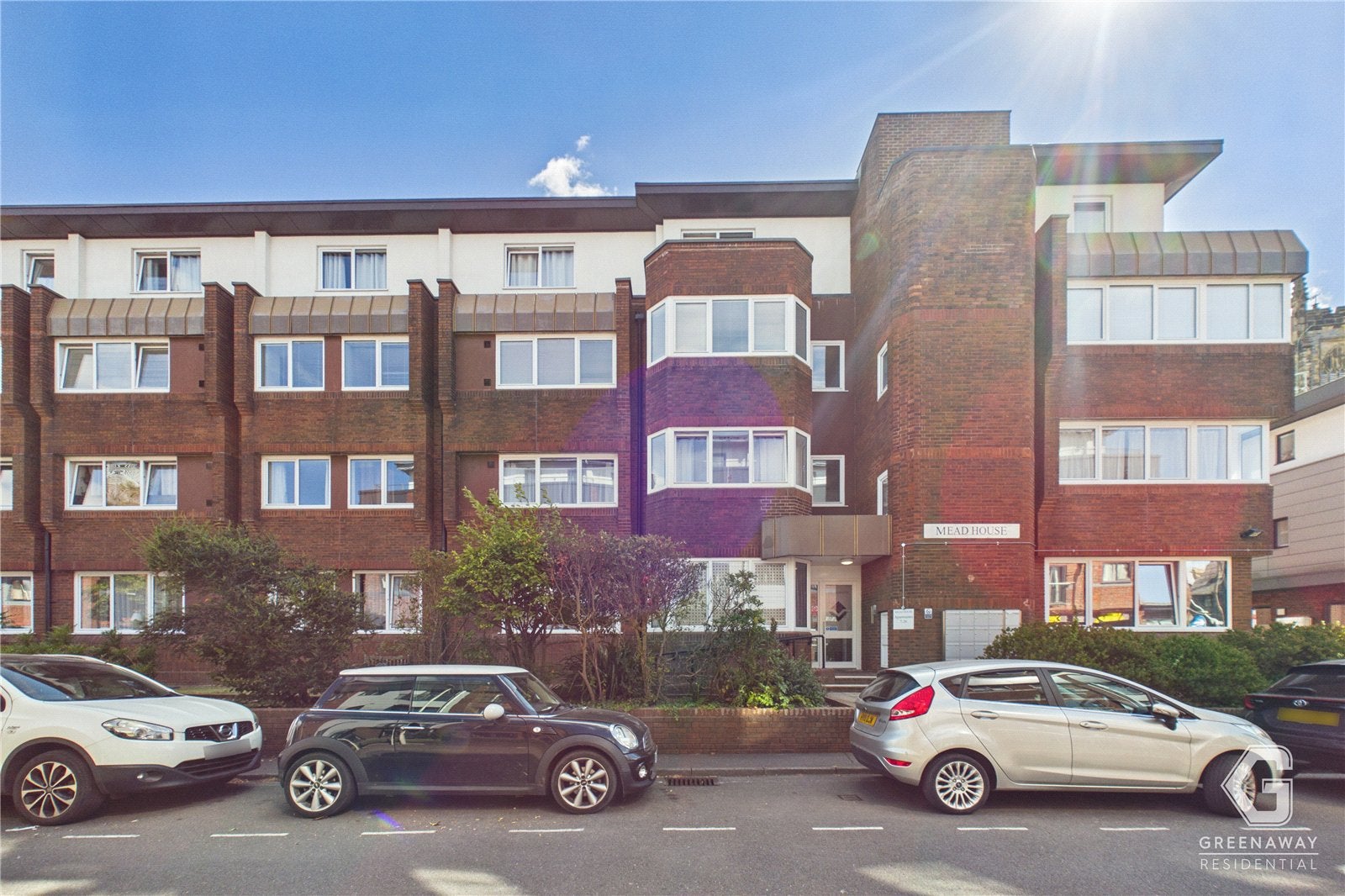 Flat Cantelupe Road in Mid Sussex