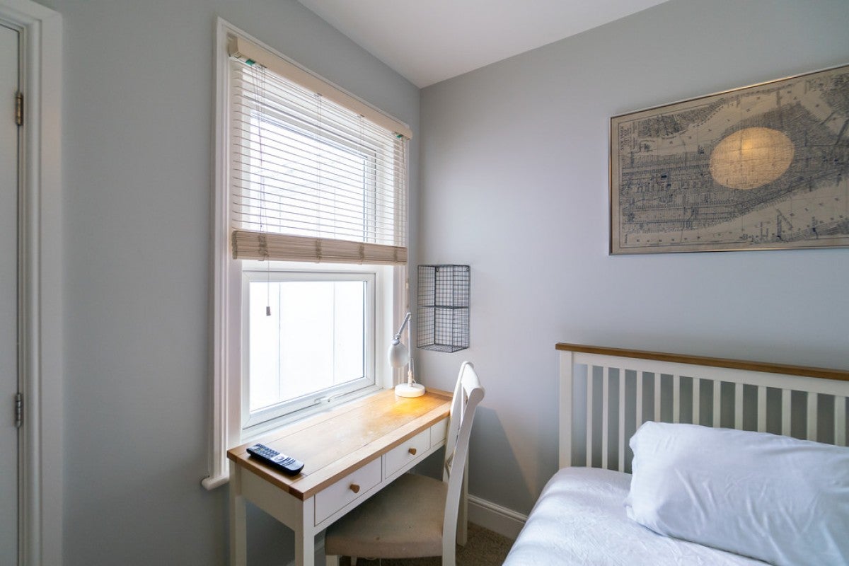 Room Caversham Road in Reading