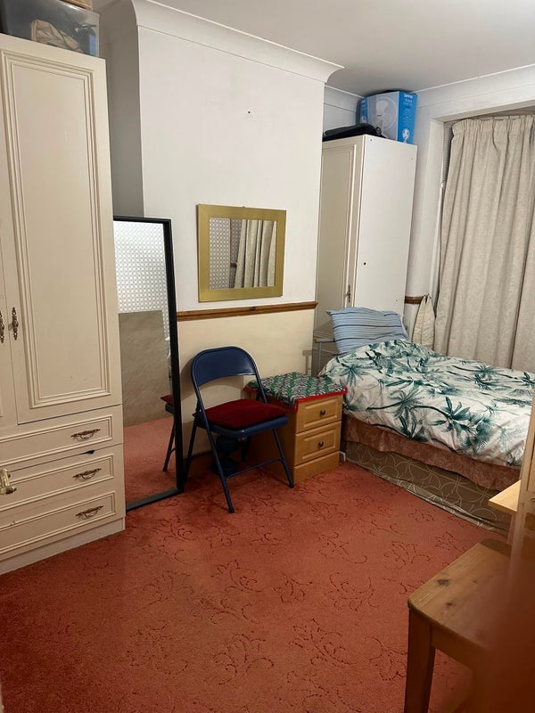Room Perth Road in Greater London