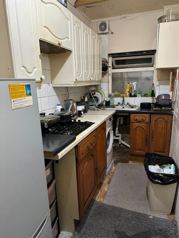 Room Perth Road in Greater London