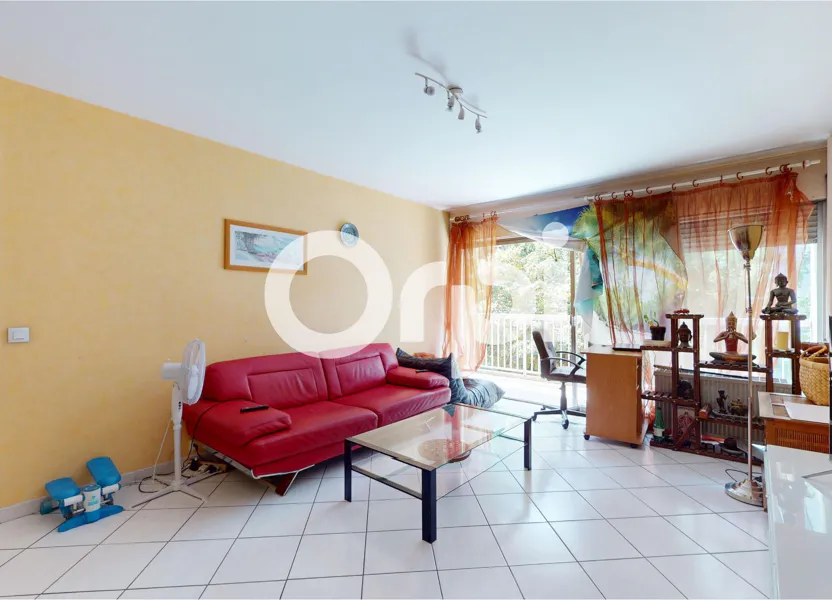 Flat Rue Louis Pergaud in Bron
