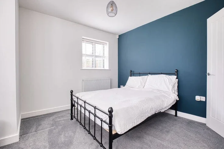 Flat Brockenhurst Road in Thanet