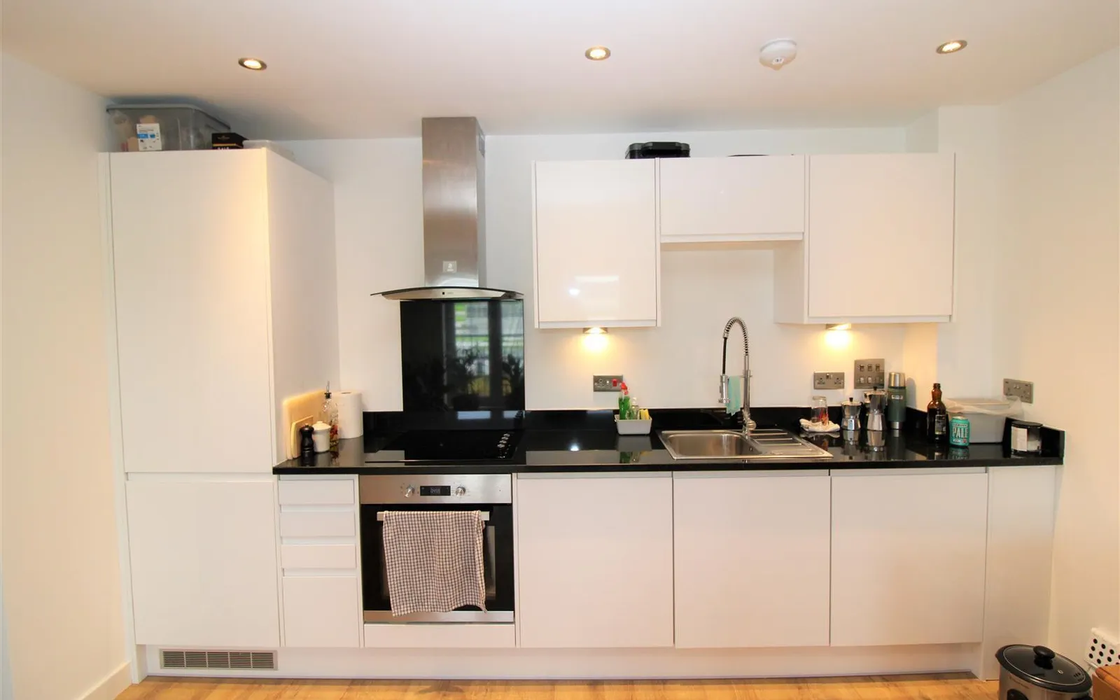 Flat Railway Terrace in Rugby