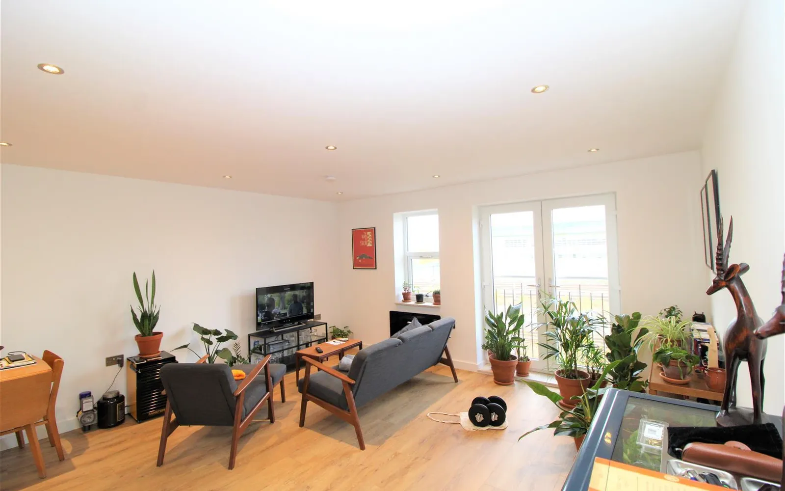Flat Railway Terrace in Rugby