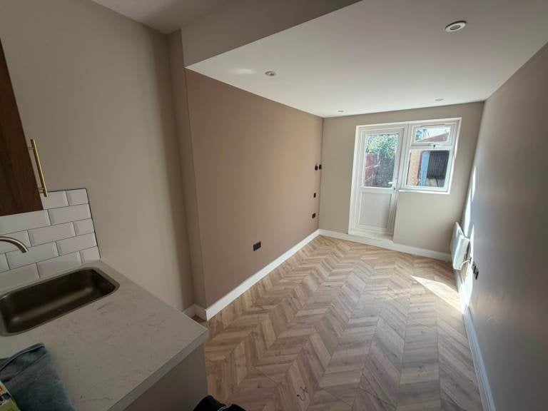 Flat Birkbeck Road in Greater London