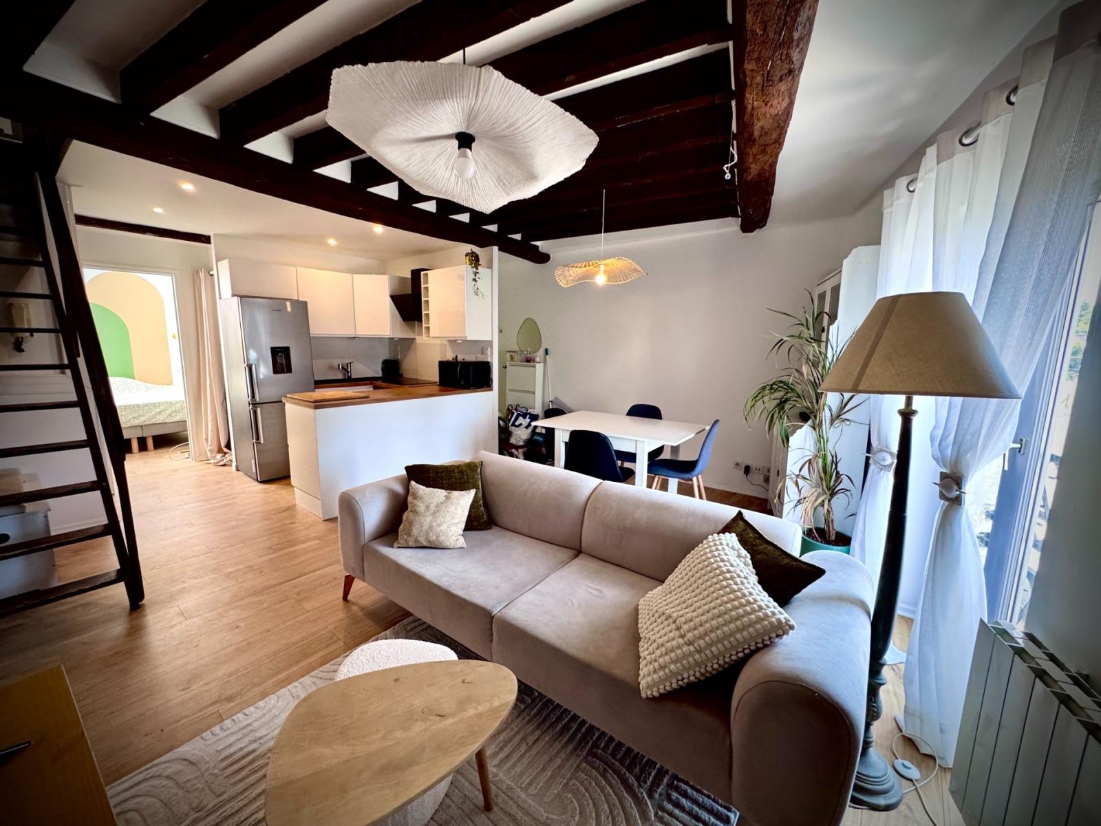 Flat Avenue Carnot in Nemours