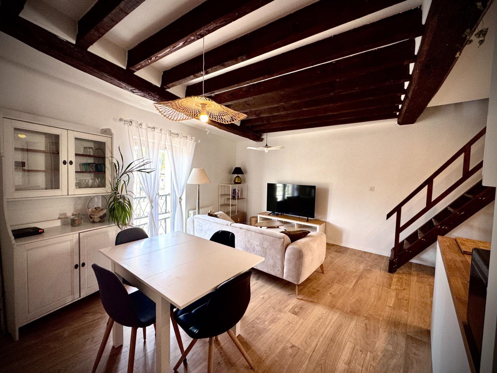 Flat Avenue Carnot in Nemours